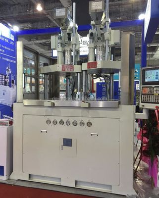 240ton Double Color / Material Injection Molding Machine Vertical για χειριστήριο